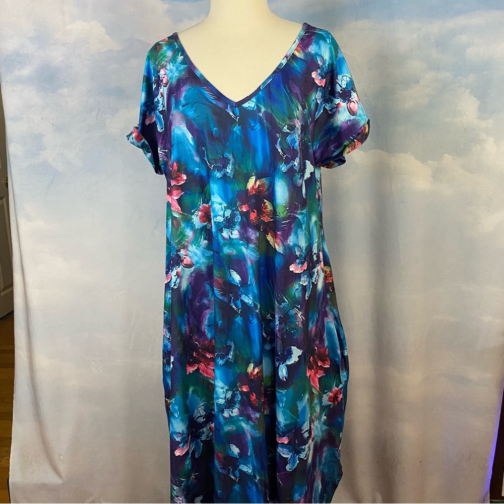Vibrant Floral V-Neck Mumu Dress